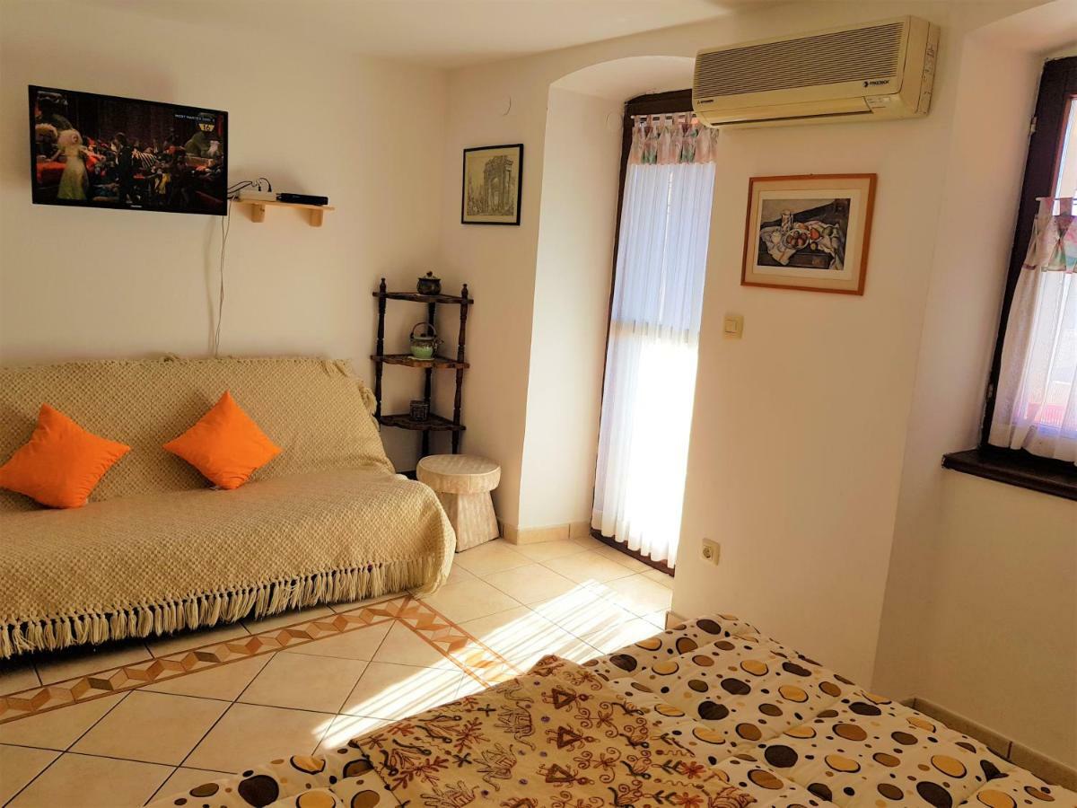 Apartment Noemi Μεντουλίν Εξωτερικό φωτογραφία
